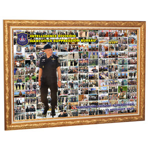 ของขวัญวันเกษียณ Mosaic Photo ขนาด 20x30 นิ้ว + กรอบไม้เส้น 2101ทองฝ้าย E เคลือบร้อน