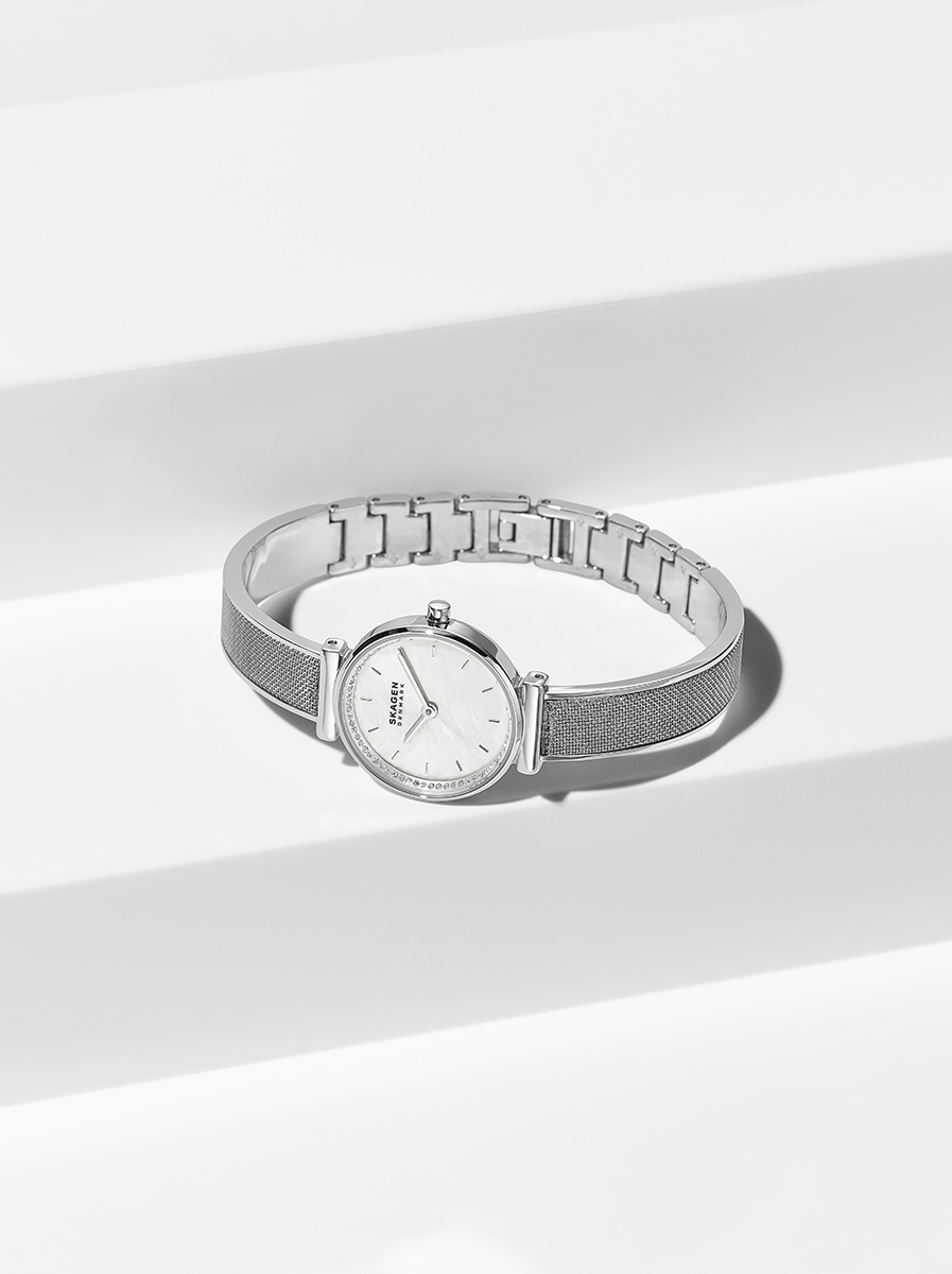 Skagen SKW2793 นาฬิกาผู้หญิง Annelie Silver-Tone Glitz Mesh Bangle Quartz Women's Watch