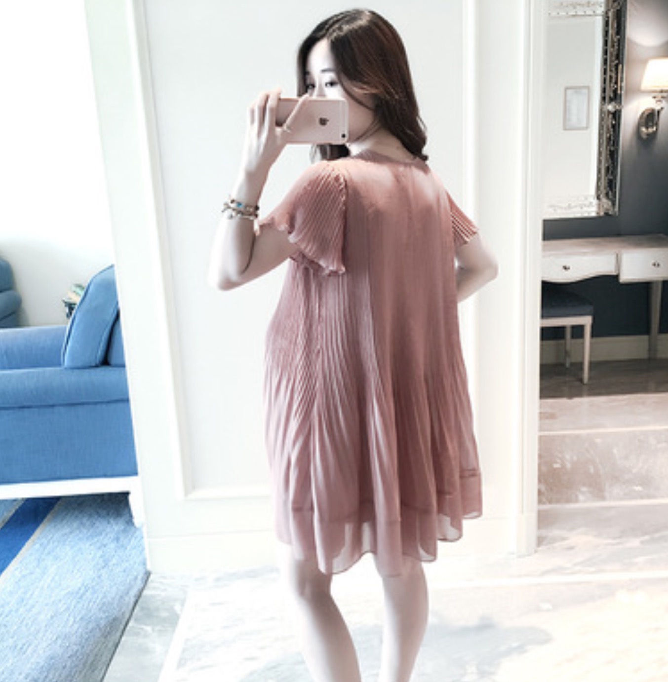 เดรสคลุมท้องแฟชั่น ผ้าชีฟอง อัดพรีททั้งชุด มีซับใน แขนระบาย มีโบว์ที่อก M,L,XL,XXL