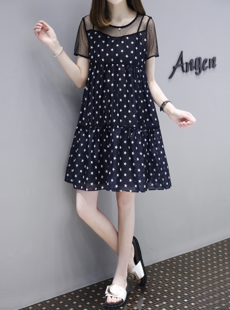 เดรสคลุมท้องแฟชั่นสบายๆ ผ้าชีฟอง ทรงระบายสวย ช่วงบนเป็นซีทรู เพิ่มความสดในค่ะ M L XL XXL