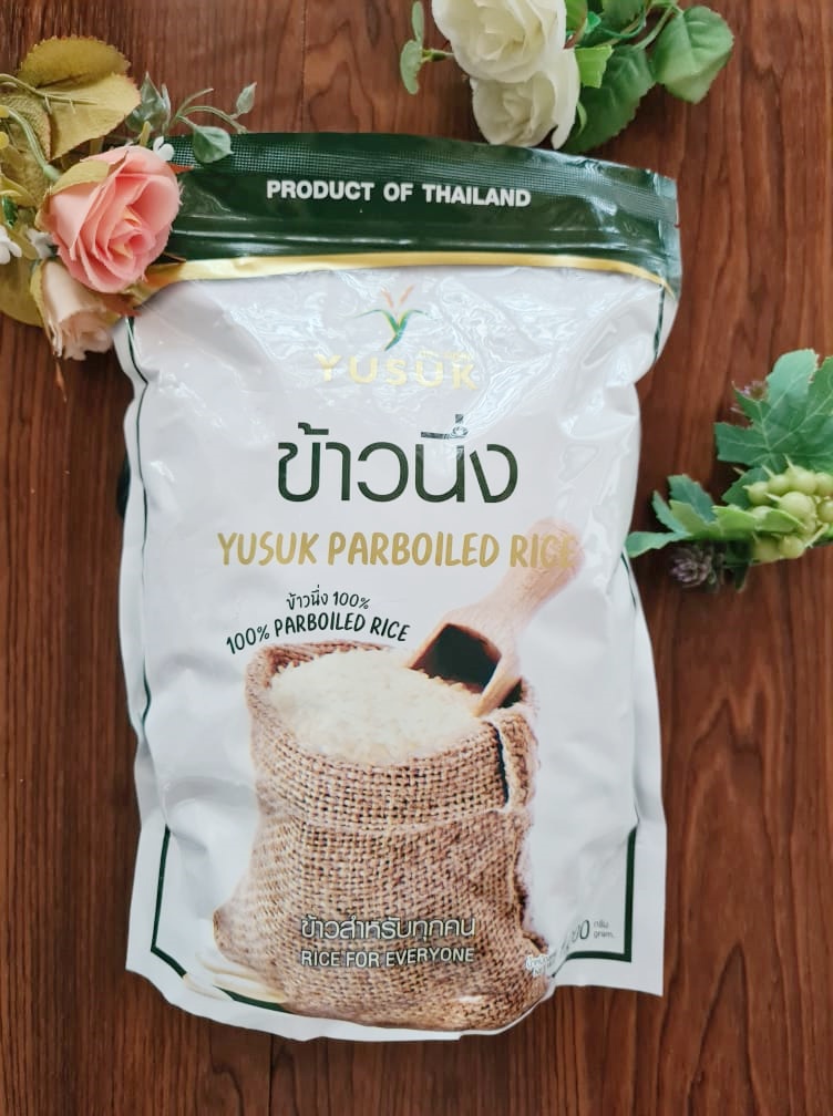 [พร้อมส่ง] ข้าวเพื่อสุขภาพ ข้าวนึ่ง Yusuk ข้าวปลอดสาร ข้าวผสมวิตามิน น้ำตาลต่ำ แคลอรี่ต่ำ ข้าวอยู่สุข Yusuk Parboiled Rice 1kg ของแท้จากโรงงาน Made in Thailand