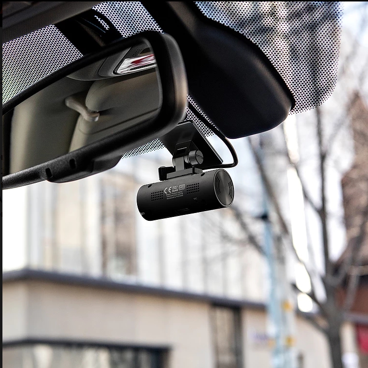 THINKWARE F70 กล้องติดรถยนต์หน้า Full HD พร้อมสายบันทึกขณะจอด 8GB FREE