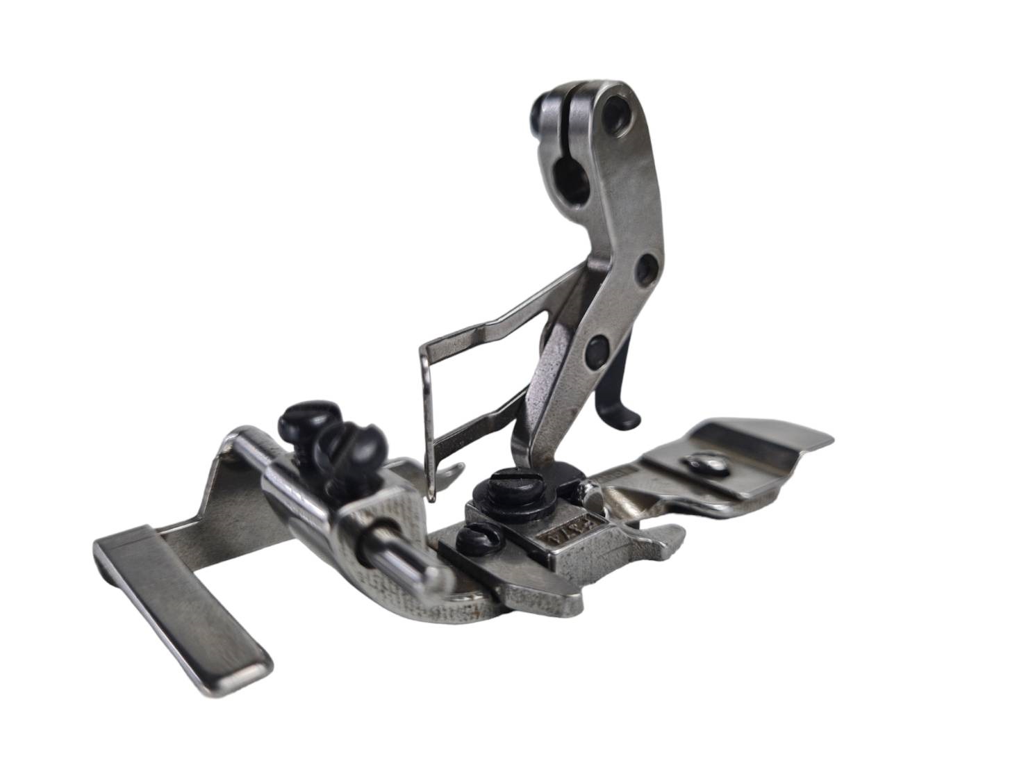 ตีนผีจักรโพ้งสี่เส้น อุตสาหกรรม สำหรับเข้า ซกคอเสื้อยืด สามารถปรับขนาดได้ ตีนผีจักรอุตสาหกรรม การเข้าคอเสื้อยืด การใส่ซกคอ