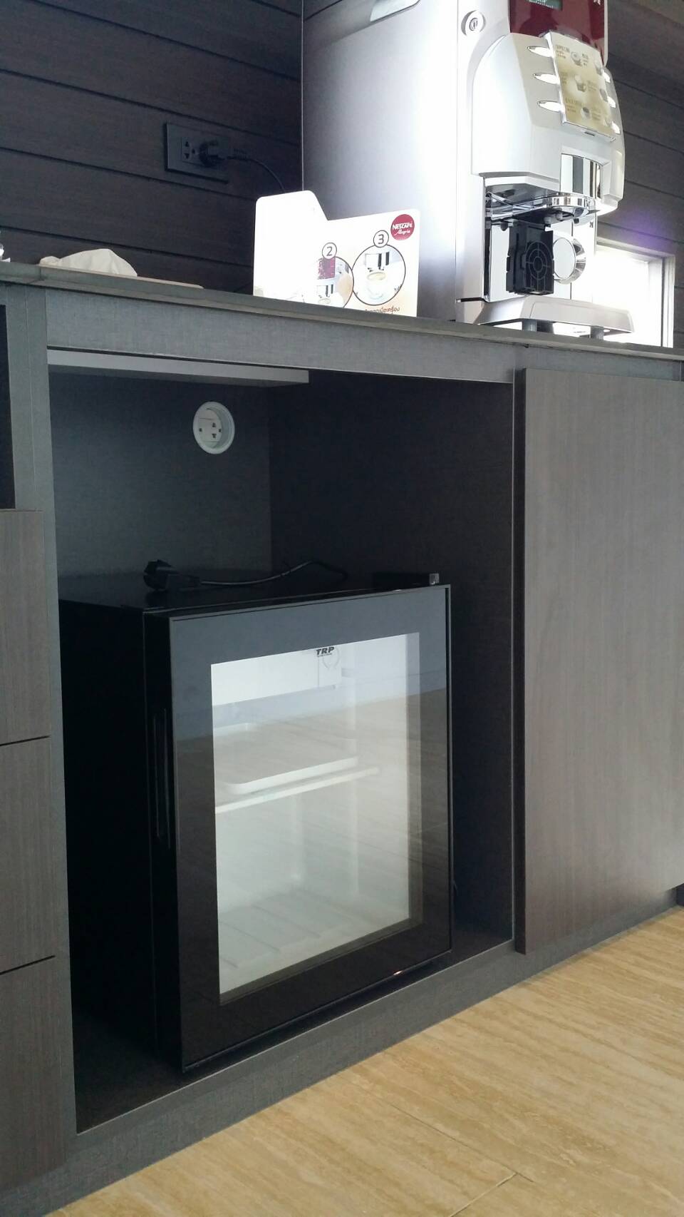 Trp.Minibar Hotel ทีอาร์พี.มินิบาร์ โรงแรม ตู้แช่น้ำ ในอาคาร สำนักงาน โชรูม ในห้องพัก โรงแรม ตู้เย็นเล็ก ตู้เย็นโรงแรม นิบาร์ โรงแรม ตู้เย็นประตูกระจกใส Mini Bar Hotel Mini Bar