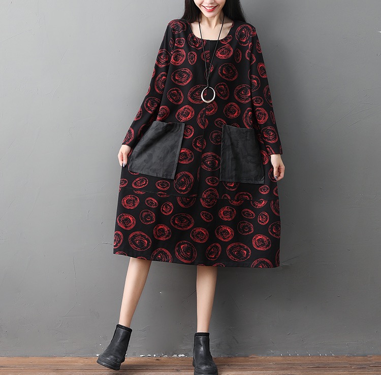 เดรสคลุมท้องสไตล์วินเทจแขนยาว ลายน่ารักชิคมาก กระเป๋าใหญ่ ใส่สบายสุดๆ M L XL,XXL สำเนา