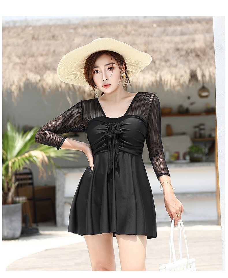 ชุดว่ายน้ำคนอ้วน 7xl พร้อมส่ง:ชุดว่ายน้ำไซส์ใหญ่ วันพีชสีดำแขนยาวแต่งผ้าโปร่งลายทางและโบว์ด้านหน้า มาพร้อมกางเกงขาสั้น แบบสวย sexyมากๆจ้า : ขนาด- รอบอก 42 - 52 นิ้ว - เอว 40 - 52 นิ้ว- สะโพก 44 - 56 นิ้ว