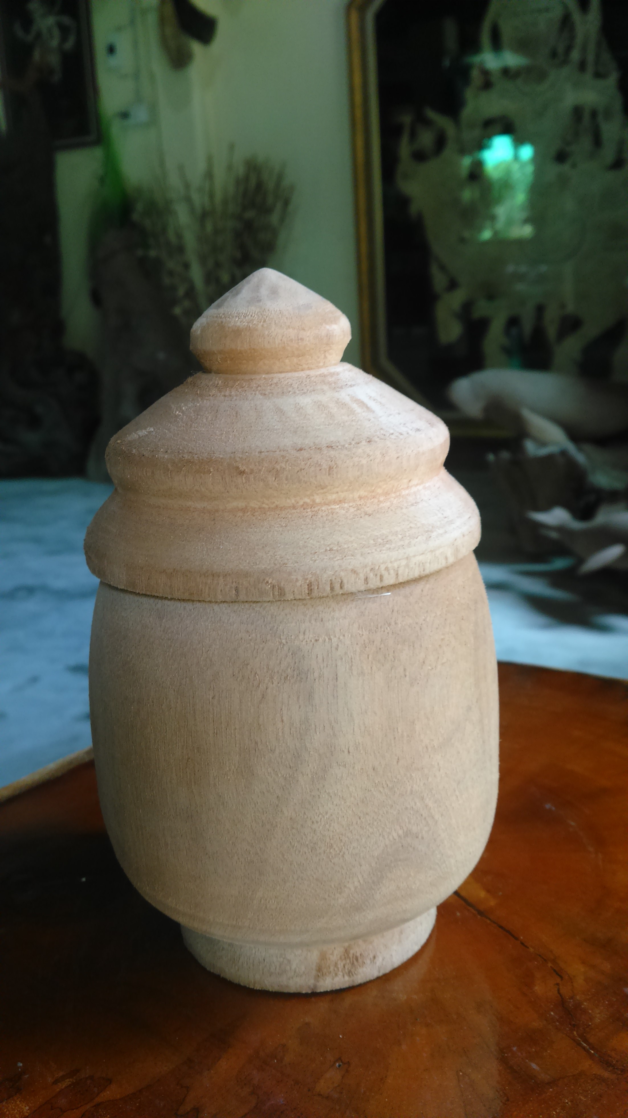 ถ้วย ทรงเบญจรงค์ ไม้เทพทาโร