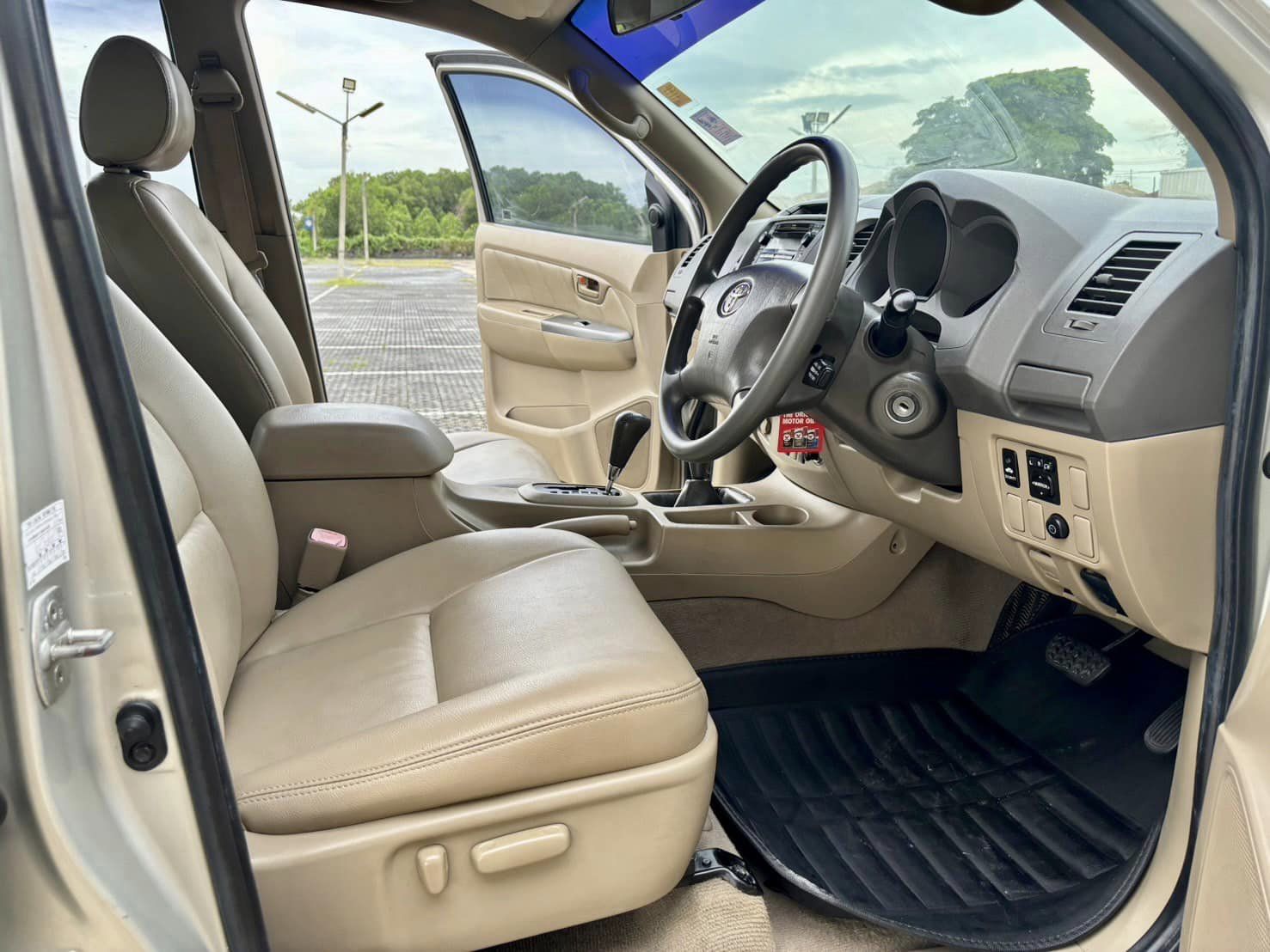 Toyota Hilux Vigo Double Cab 3.0G 4WD AT 2010