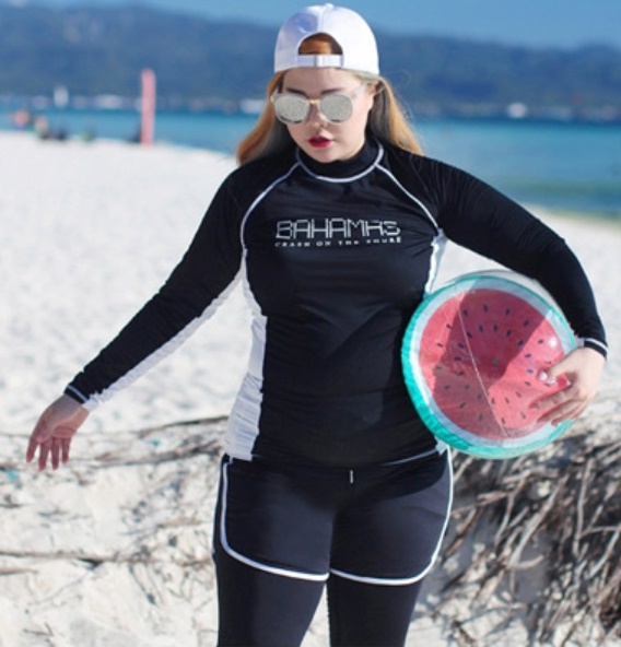 ชุดว่ายน้ำคนอ้วน 4xlพร้อมส่ง :ชุดว่ายน้ำไซส์ใหญ่แบบสปอร์ตสีดำขาวแต่งลายอักษร .set 4 ชิ้นมีเสื้อแขนยาว บิกินี่ กางเกงขาสั้น กางเกงขายาว แบบเก๋คุ้มมากจ้า:รายละเอียดไซส์คลิกเลยจ้า