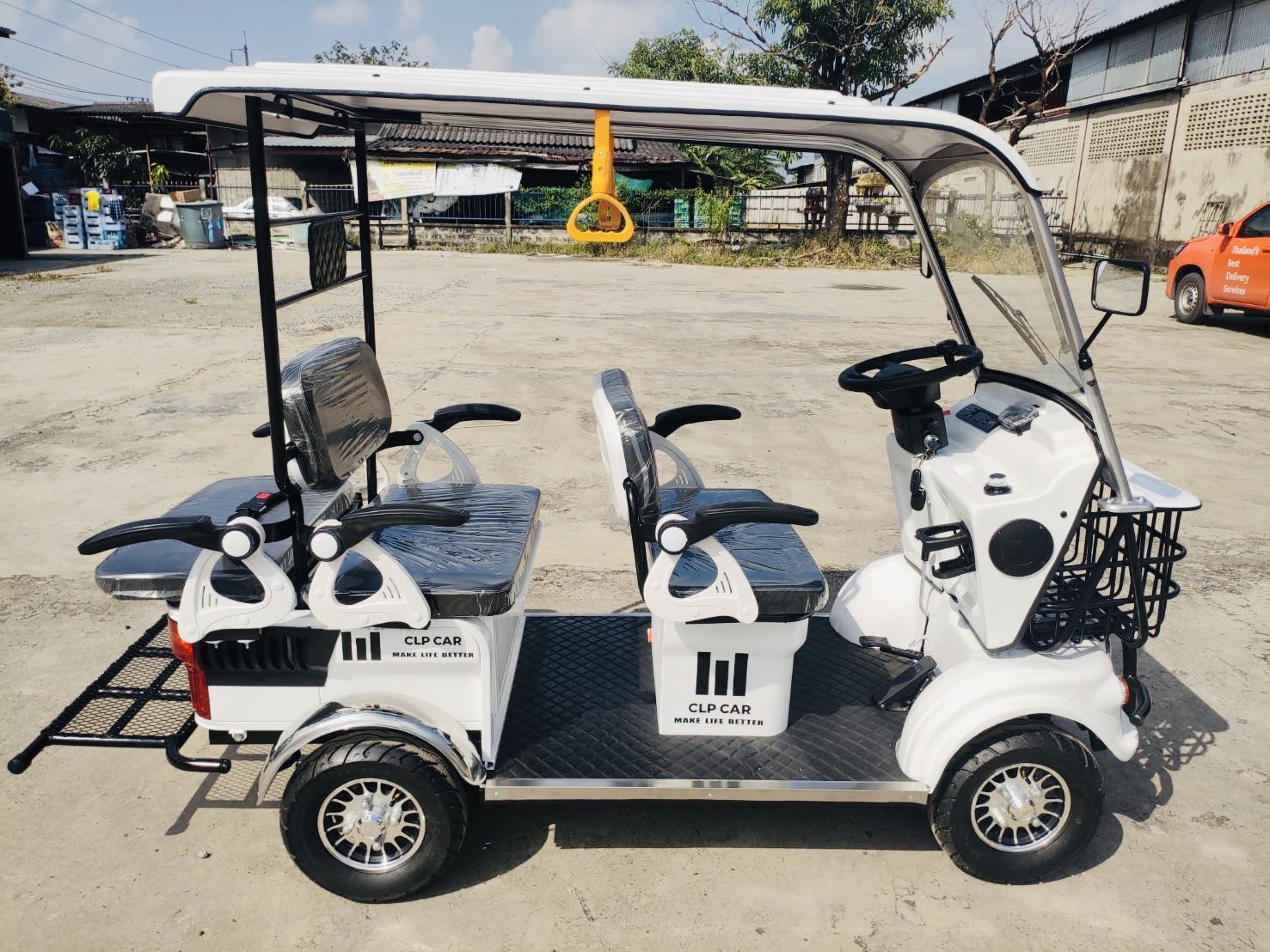 รถกอล์ฟไฟฟ้า 4 ล้อ 6 ที่นั่ง รุ่น M-04T ขับแบบพวงมาลัย