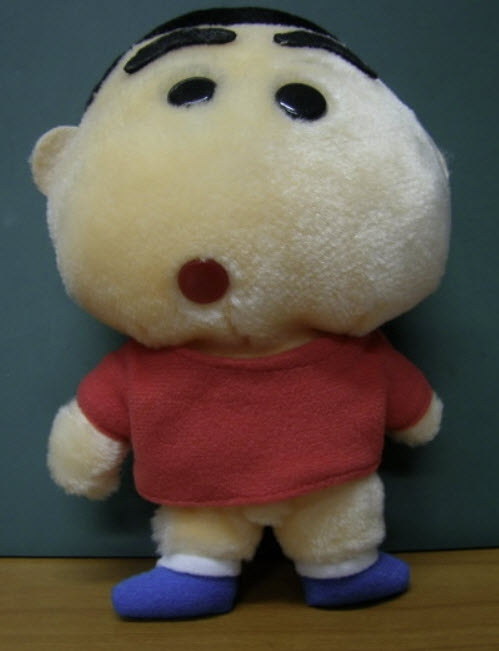 ตุ๊กตาชินจังใส่เสื้อ แต่ไม่นุ่งกางเกง ขนาด 8 นิ้ว (มือสอง)