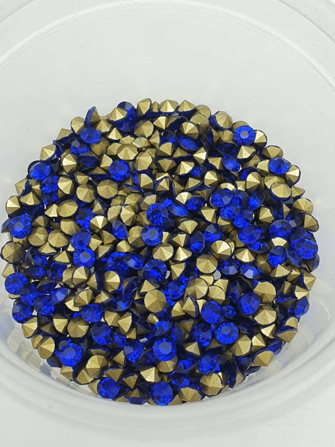 เพชรคริสตัลก้นแหลมขนาด 4มิลลิเมตร (SS16) เพชรคริสตัลสำหรับงานเครื่องประดับ Crystal