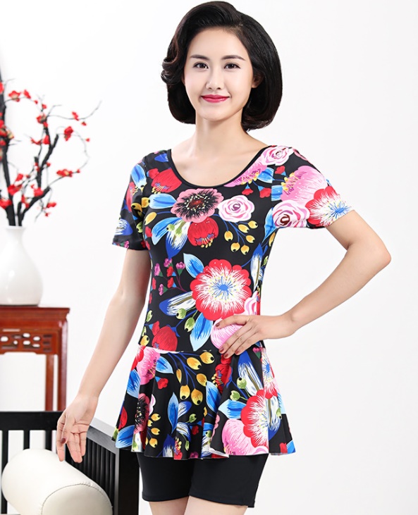 ชุดว่ายน้ำคนอ้วน 6xl พร้อมส่ง:ชุดว่ายน้ำไซส์ใหญ่สีดำแต่งลายดอกไม้สีสันสดใสมีกางเกงขาสั้นใส่ด้านใน แบบสวยน่ารักมากๆจ้า:รอบอก38-50นิ้ว เอว38-48นิ้ว สะโพก38-52นิ้ว