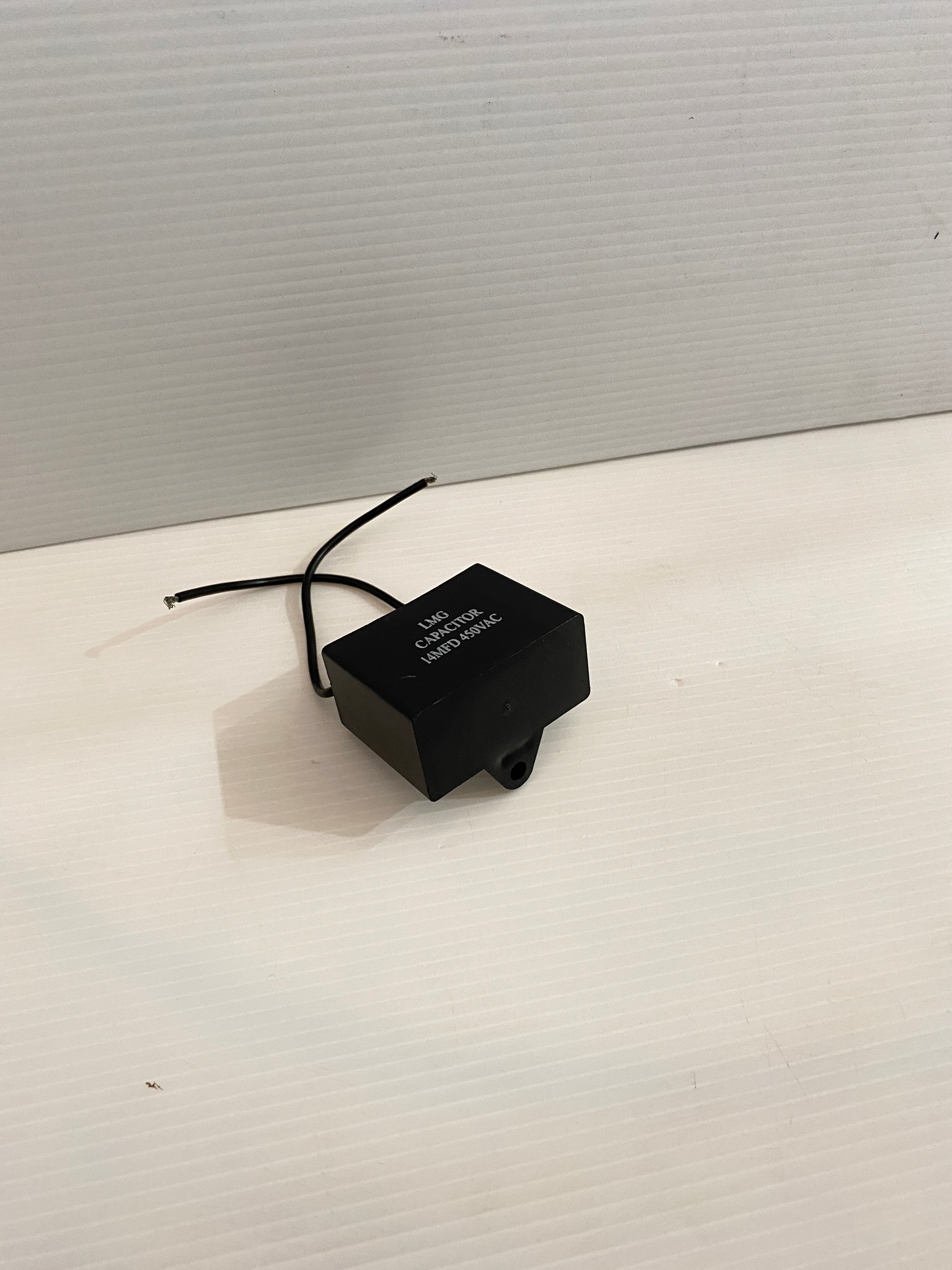คาปาซิเตอร์ 14uf 16uf 18uf 20uf 450v. (คอนเดนเซอร์) LMG Capacitor แบบเหลี่ยม มีสาย
