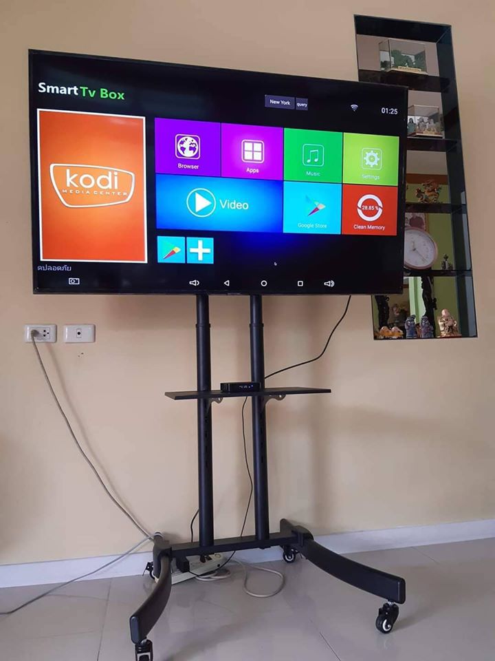 ขาตั้งพื้นทีวีมีล้อเลื่อน 32-65 นิ้ว สีดำ รุ่น MT-F1700