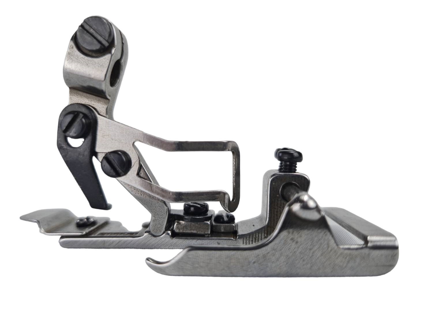 ตีนผีจักรโพ้งสี่เส้น อุตสาหกรรม สำหรับเข้า ซกคอเสื้อยืด สามารถปรับขนาดได้ ตีนผีจักรอุตสาหกรรม การเข้าคอเสื้อยืด การใส่ซกคอ