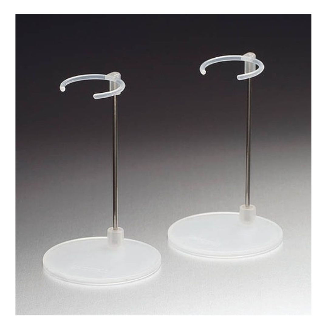 [PRE-ORDER] แท่นวางตุ๊กตา สำหรับโชว์ตุ๊กตา ม่อนชิชิ Size S อุปกรณ์ขาตั้ง ฐานพลาสติก สูง 12 cm - Monchhichi Stand モンチッチ スタンド Sサイズ用