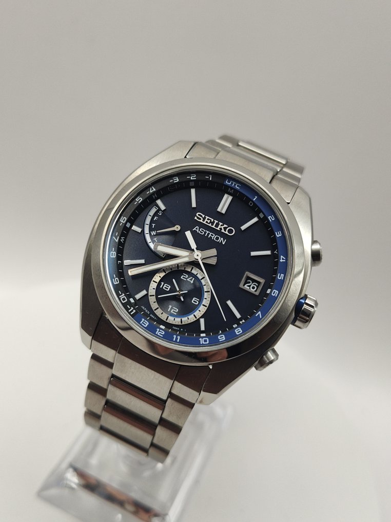 Seiko SBXY013 นาฬิกาผู้ชาย Astron Solar Radio Solar World Time Titanium Made in Japan Men's Watch