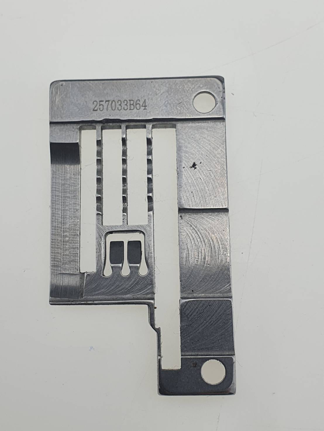 ชุดตีนผีจักรลา แป้นฟัน สำหรับจักรลาอุตสาหกรรม ระยะเข็ม 5.4 มิลลิเมตร