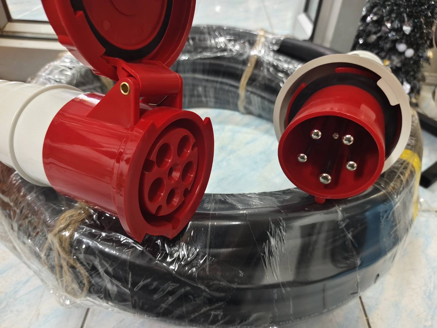 สายไฟ 5x16 5เส่น ยาว50 เมตร 60แอมป์