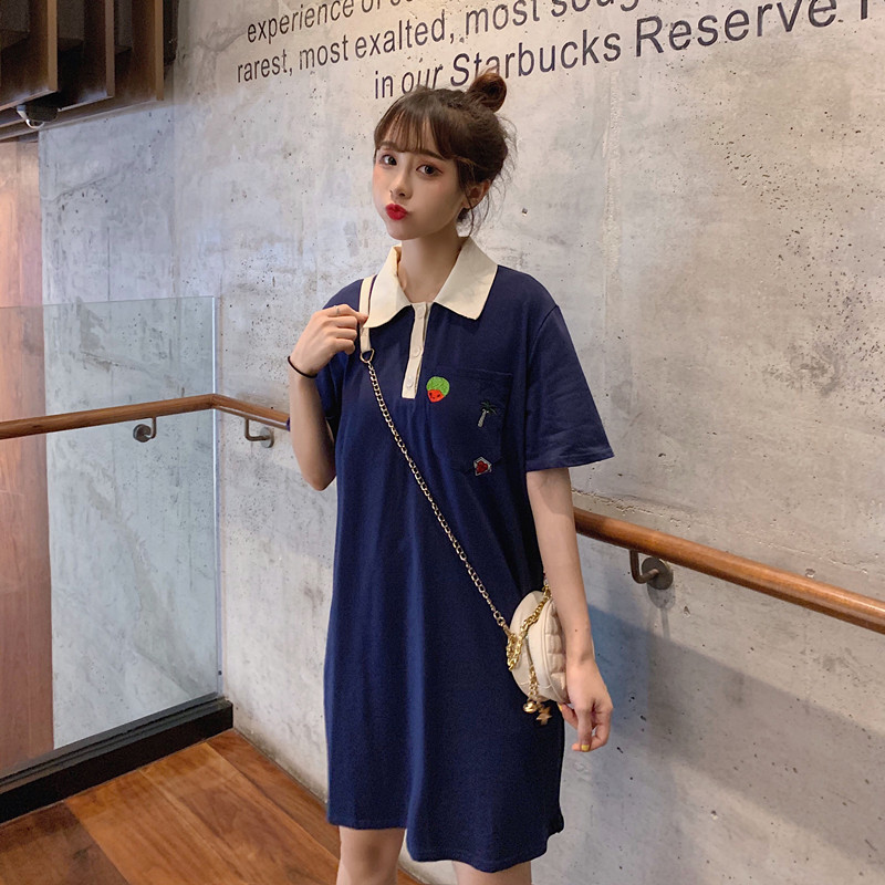 เดรสคลุมท้องแฟชั่น ผ้าคอตต้อนคอปก มีกระเป๋าหน้า ผ้าเนื้อนิ่ม มีเข็มกลัดสตอเบอรี่ให้ด้วย