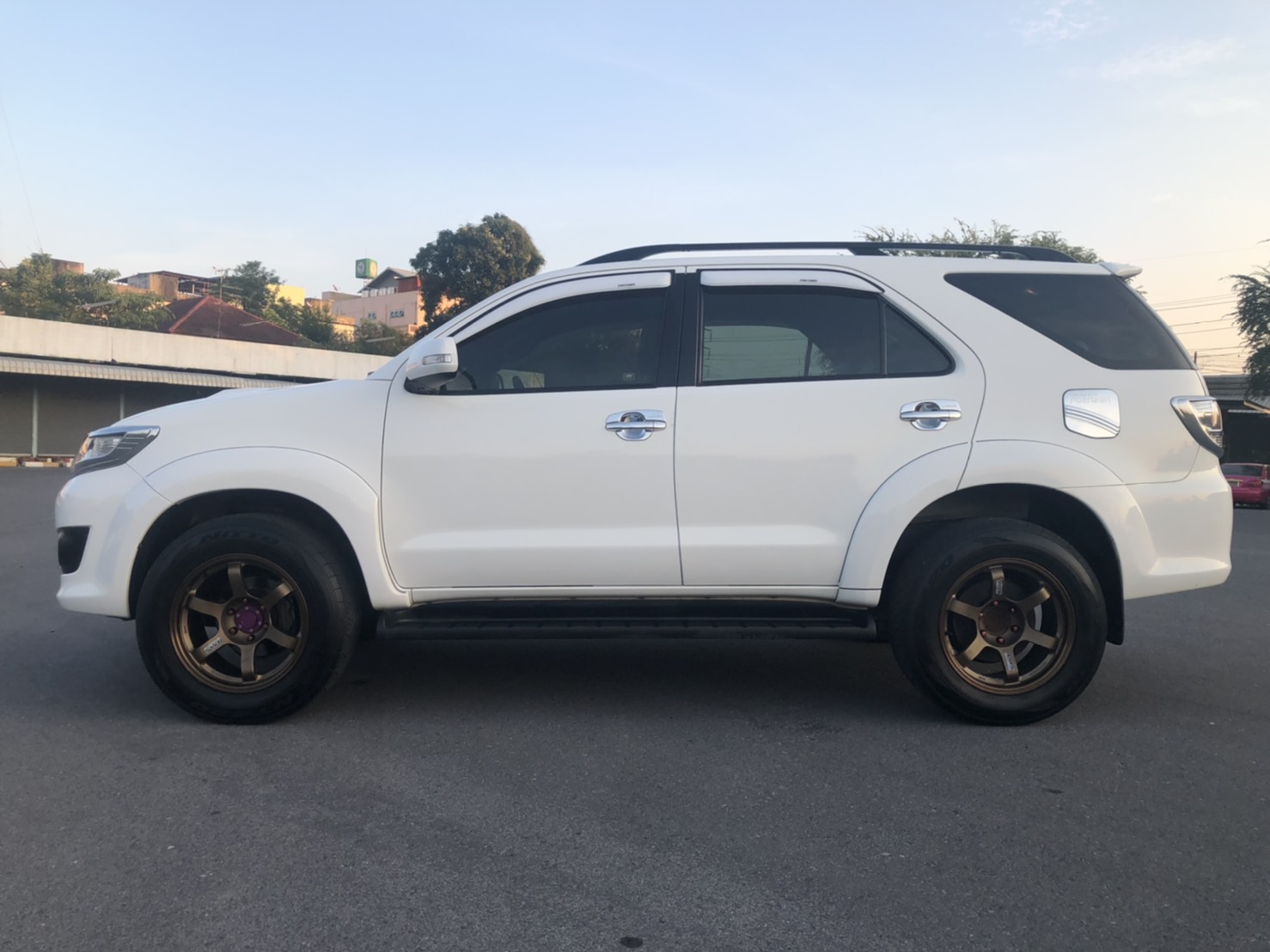 Toyota Fortuner Champ 2.5G เกียร์ธรรมดา 2012