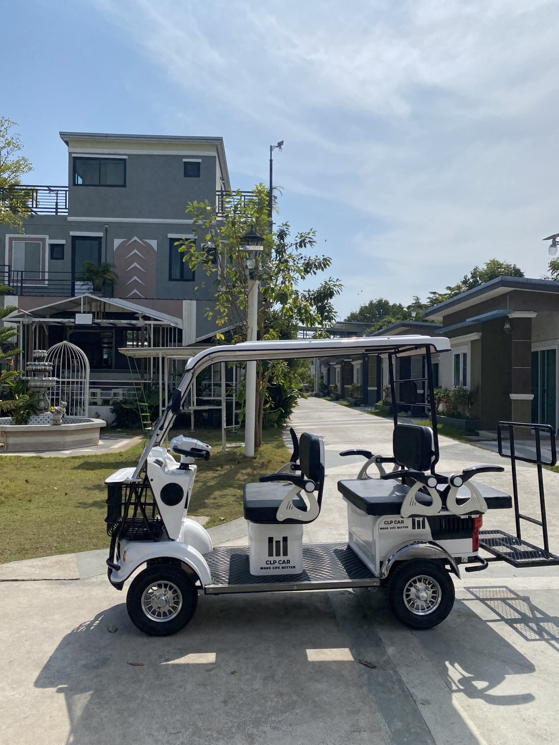 รถไฟฟ้า 4 ล้อ 6 ที่นั่ง (คนไซส์ใหญ่) รุ่น M-01ฺB BIG PLUS ยี่ห้อ CLP CAR ขับแฮนด์บิด