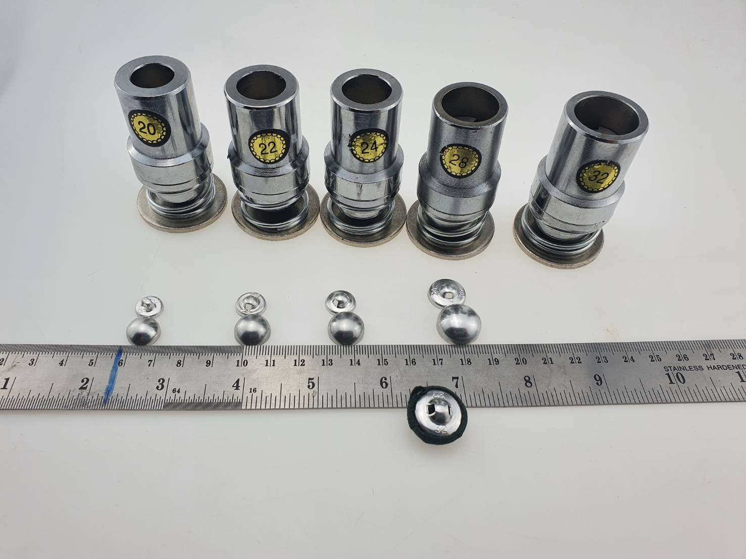 กระดุมปั๊ม อะไหล่กระดุม บล็อกกระดุม กระดุมผ้าแบบนูน กระดุมผ้าอุปกรณ์การทำกระดุมผ้าสำหรับชุดไทย