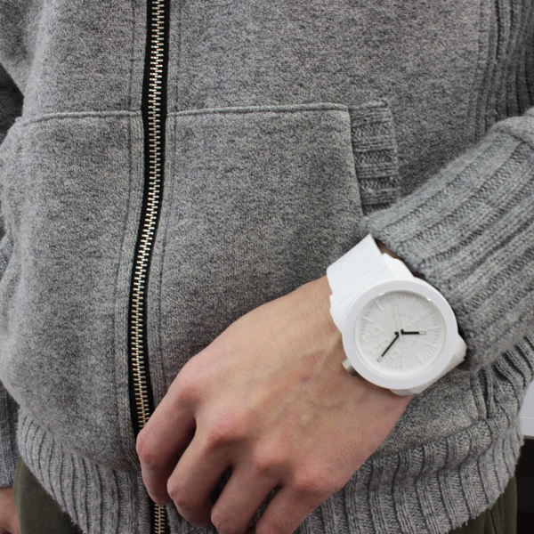 Diesel DZ1436 นาฬิกา ชาย-หญิง Double Down White Dial Rubber Strap Quartz Unisex Watch