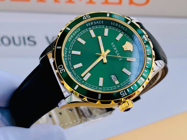 Versace VE3A00320 นาฬิกาผู้ชาย Quartz Men's Watch