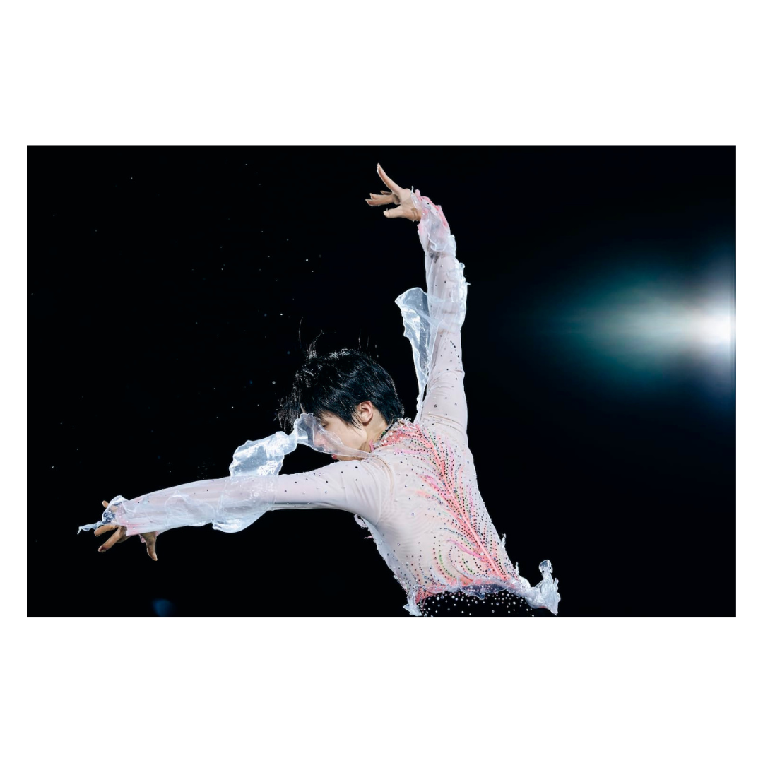[PRE-ORDER] Yuzuru Hanyu Photobook โฟโต้บุ้ค ยูซุรุ ฮานิว นำเข้าจากญี่ปุ่น 羽生結弦 写真集 報知新聞社 (2024/7/19)
