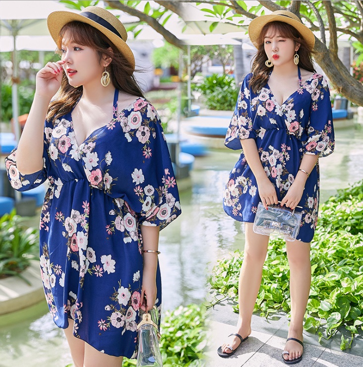 ชุดว่ายน้ำคนอ้วน 5xl พร้อมส่ง :ชุดว่ายน้ำไซส์ใหญ่สีน้ำเงินผูกคอและหลังแต่งลายดอกไม้สีสวยสดใส set 3 ชิ้นมีบรา กางเกงขาสั้นและเสื้อคลุมแบบสวยน่ารักมากๆจ้า:บรารอบอก38-46นิ้ว เอว38-44นิ้ว สะโพก38-50นิ้ว เสื้อคลุมรอบอกกว้าง50นิ้ว