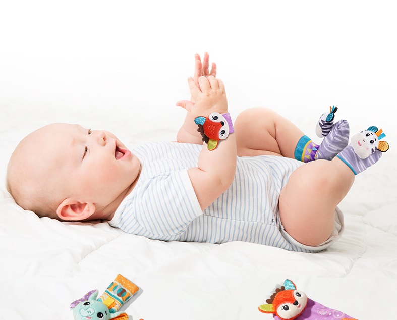 พรีออเดอร์ (Pre-order) Sozzy003 สายรัดข้อมือ+ถุงเท้า ลายสัตวฺน่ารัก ชุด4 ชิ้น