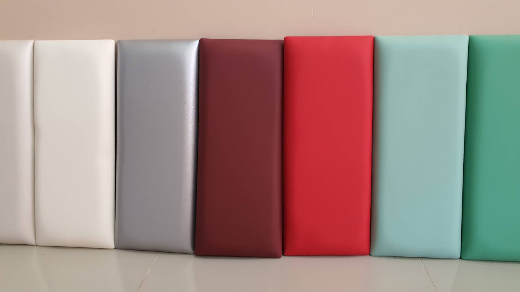 บุผนังกันกระแทก สีพื้น ขนาด 20x50 ซม. หนา 3.3 ซม.