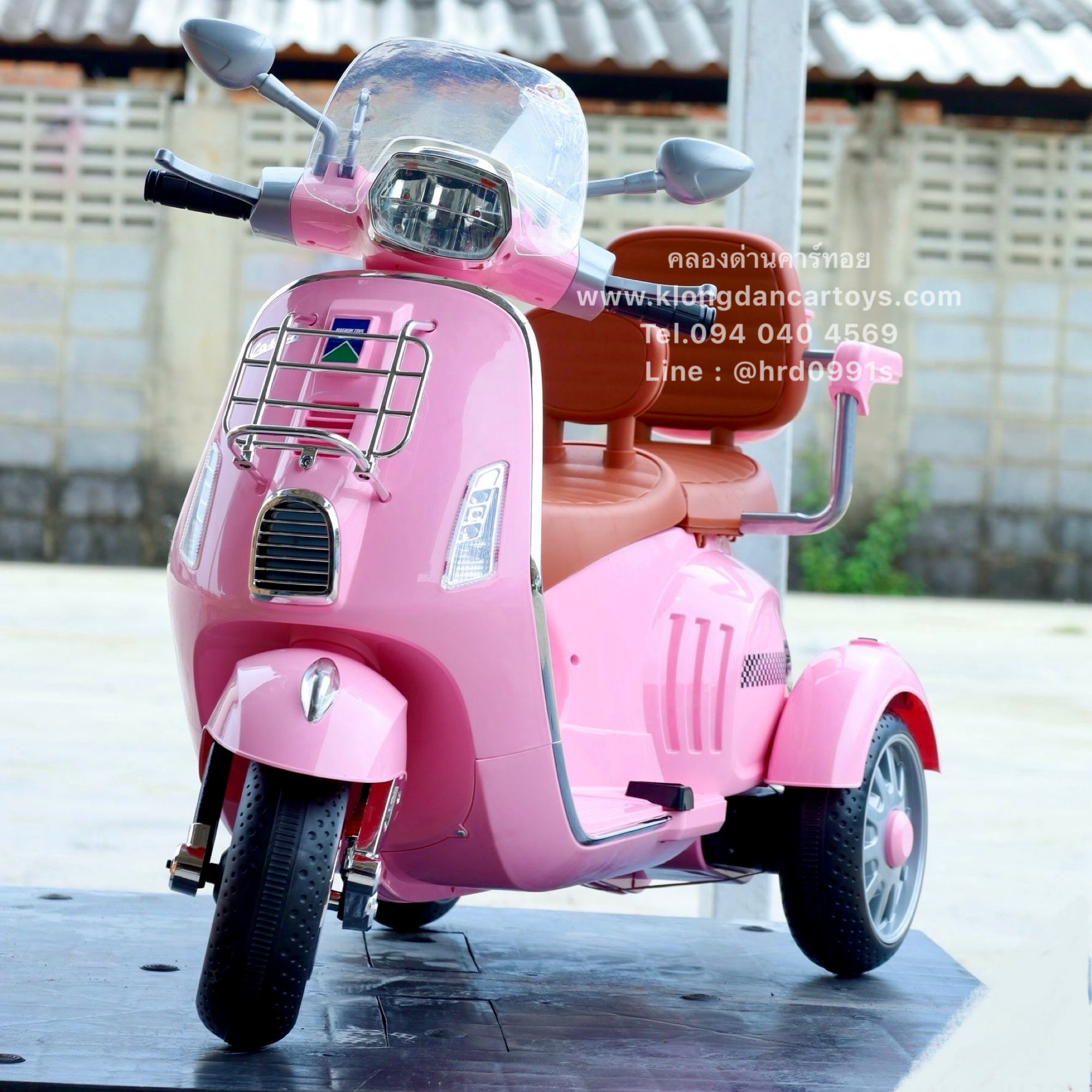 รถเวสป้าเด็ก2ที่นั่งแบตเตอรี💢คันเร่งมือบิด คันใหญ่💢(2มอเตอร์,แบต12v, เล่นบลูทูธ usd mp3)