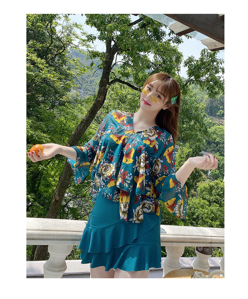 ชุดว่ายน้ำไซส์ใหญ่ 5xl พร้อมส่ง :ชุดว่ายน้ำคนอ้วนเที่ยวทะเลสีเขียวแต่งระบายและลายดอกไม้ set 3 ชิ้นมีบรา กระโปรงติดกางเกงขาสั้นและเสื้อคลุมแบบสวย น่ารักมากๆจ้า:บรารอบอก40-48นิ้ว เอว30-40นิ้ว สะโพก36-46นิ้ว เสื้อคลุมรอบอกกว้าง48นิ้ว