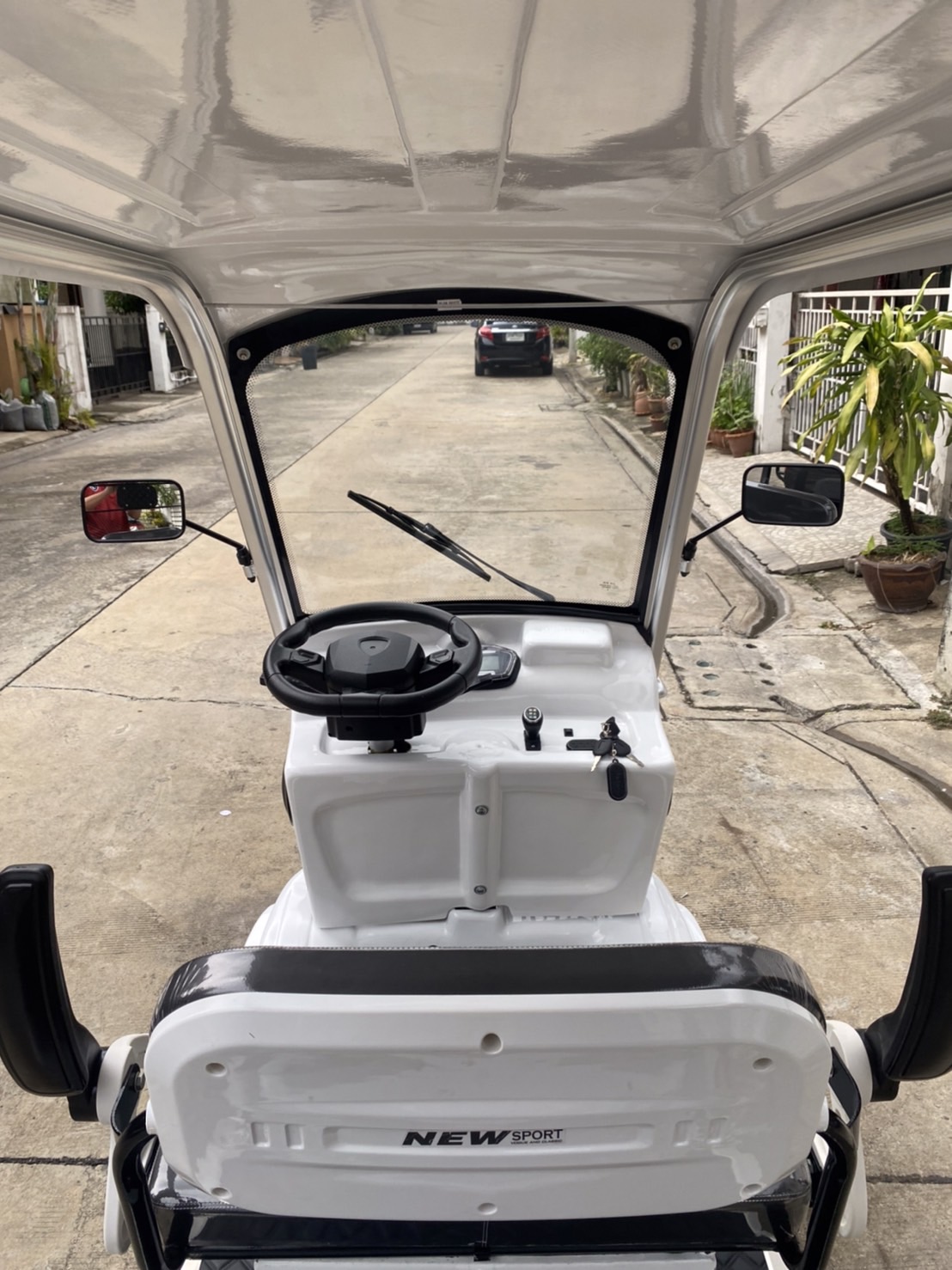 รถกอล์ฟไฟฟ้า 4 ล้อ 4 ที่นั่ง รุ่น M-04 ขับแบบพวงมาลัย