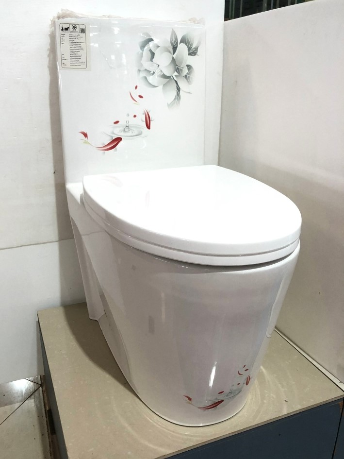 ซักโครกสีขาวเพ้นท์ Chariot #KCH-A-W109F3