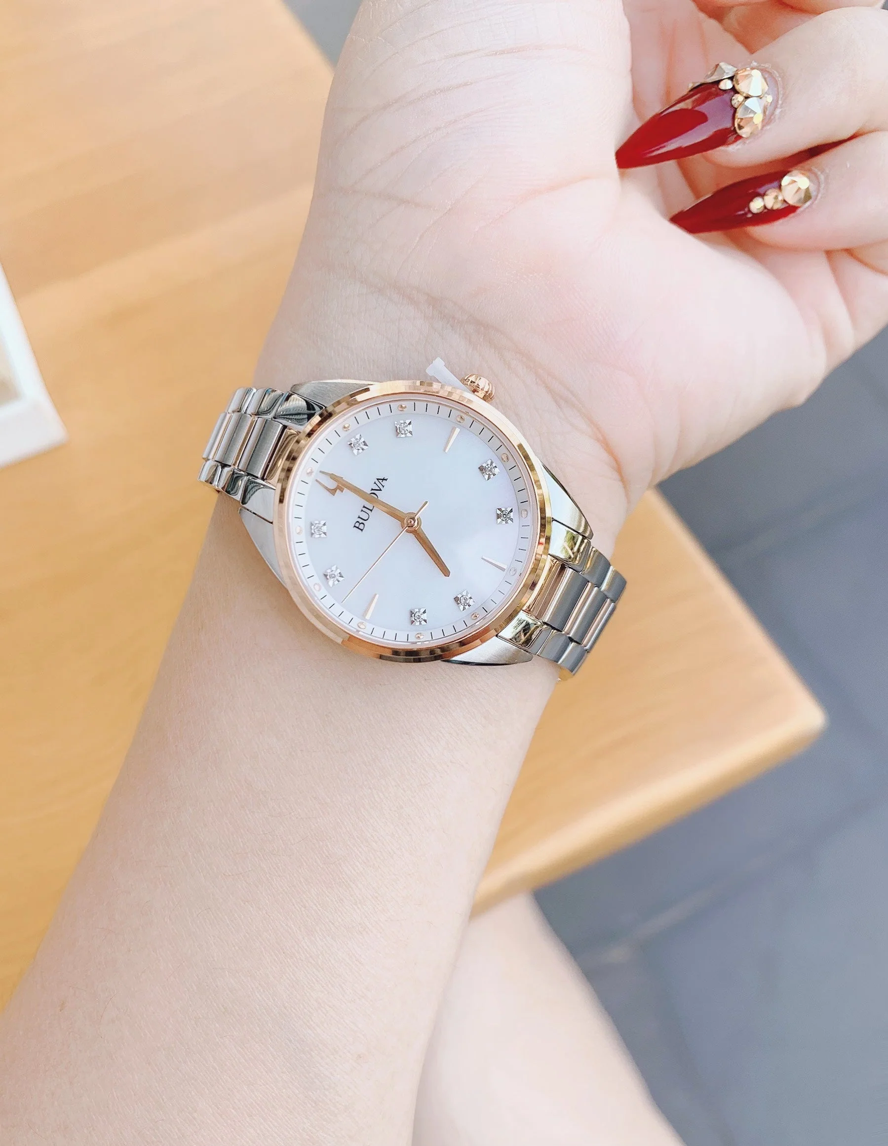 Bulova 98P183 นาฬิาผู้หญิง 8 Diamonds Quartz Women's Watch