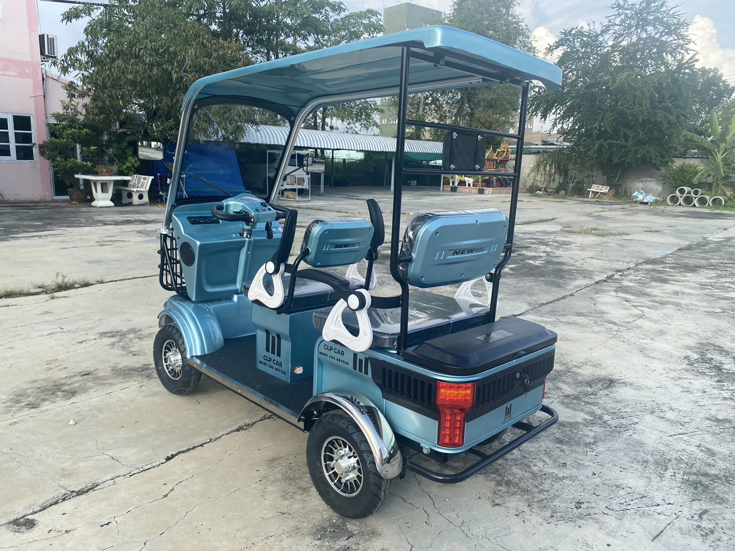 รถไฟฟ้า 4 ล้อ 3 ที่นั่ง รุ่น M-01 ยี่ห้อ CLP CAR สีขาว ขับแฮนด์บิด ขาว