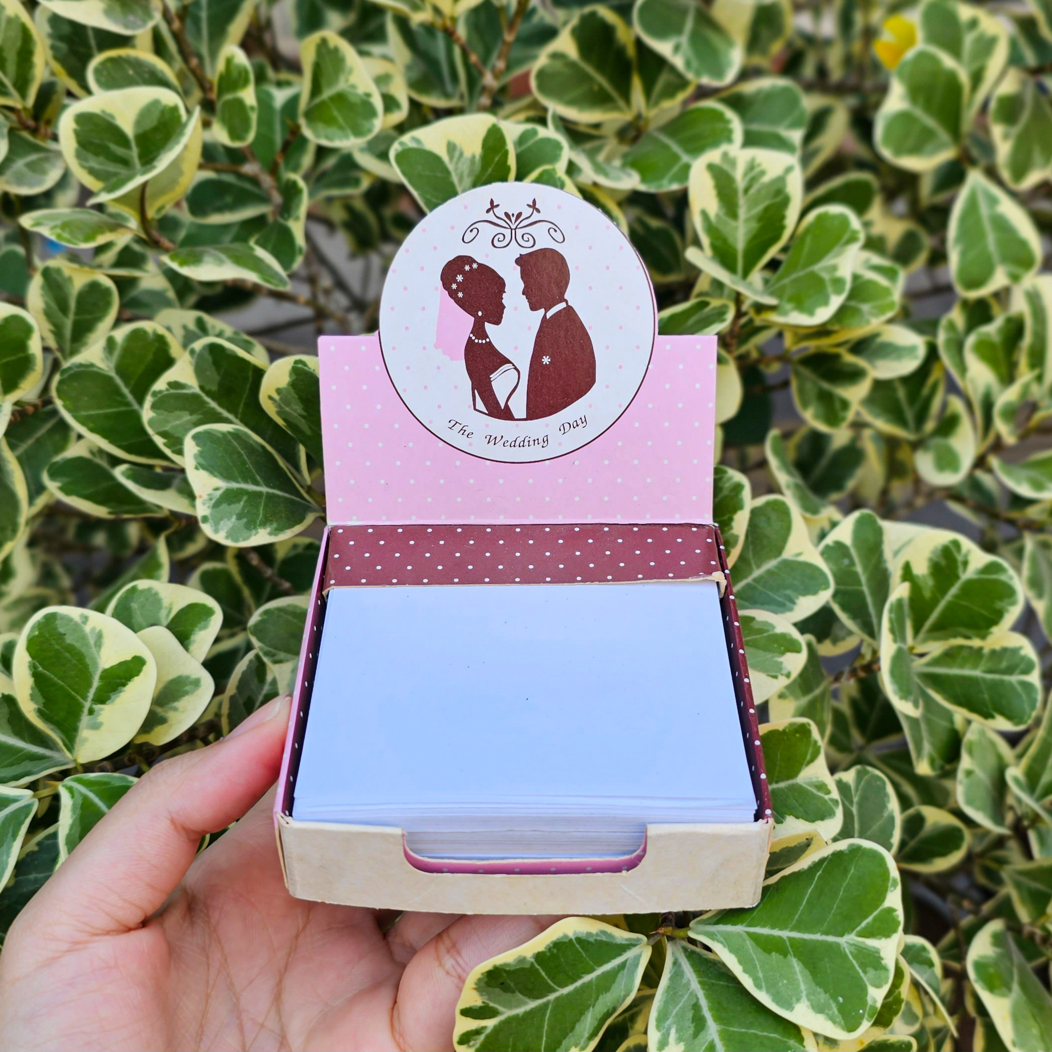 ของชำร่วย กล่องกระดาษโน๊ต พับตั้งโต๊ะได้ | แพ็กคาดริบบิ้น พร้อมสติ๊กเกอร์