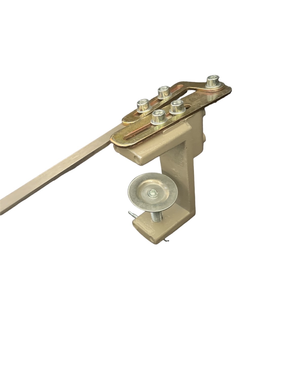 อุปกรณ์กั้นผ้าสำหรับจักรเย็บผ้าอุตสาหกรรมเข็มเดี่ยว ใช้กันด้านในผ้าเพื่อป้องกันการบิดของผ้าขณะเย็บ