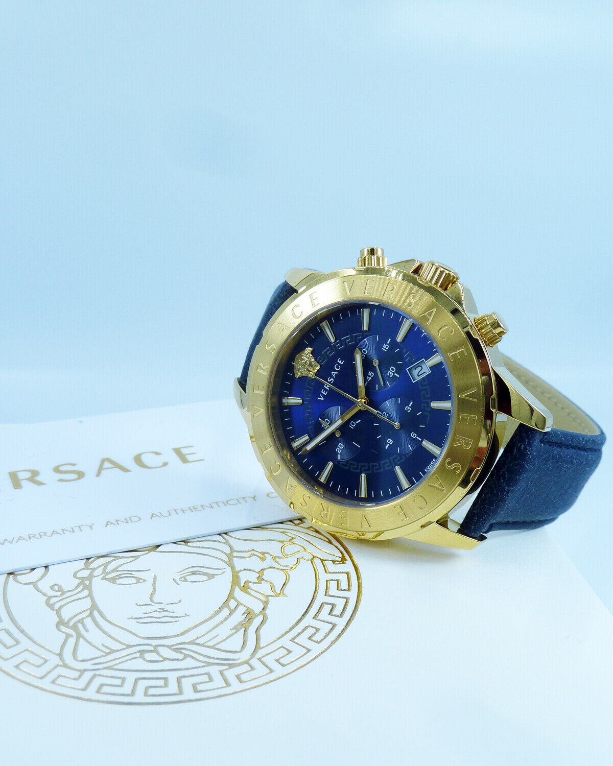 Versace VEV601423 นาฬิกาผู้ชาย Signature Chronograph Quartz Swiss Made Men's Watch