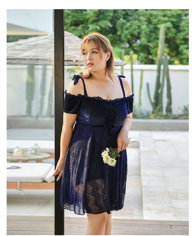 ชุดว่ายน้ำคนอ้วน วันพีช6xl พร้อมส่ง :ชุดว่ายน้ำไซส์ใหญ่เที่ยวทะเลสีน้ำเงินเว้าไหล่ผูกโบว์ มีกางเกงขาสั้นใส่ด้านใน แบบสวยน่ารักมากๆจ้า : รอบอก 42- 54 นิ้ว -เอว40 - 48 นิ้ว -สะโพก44- 56 นิ้ว
