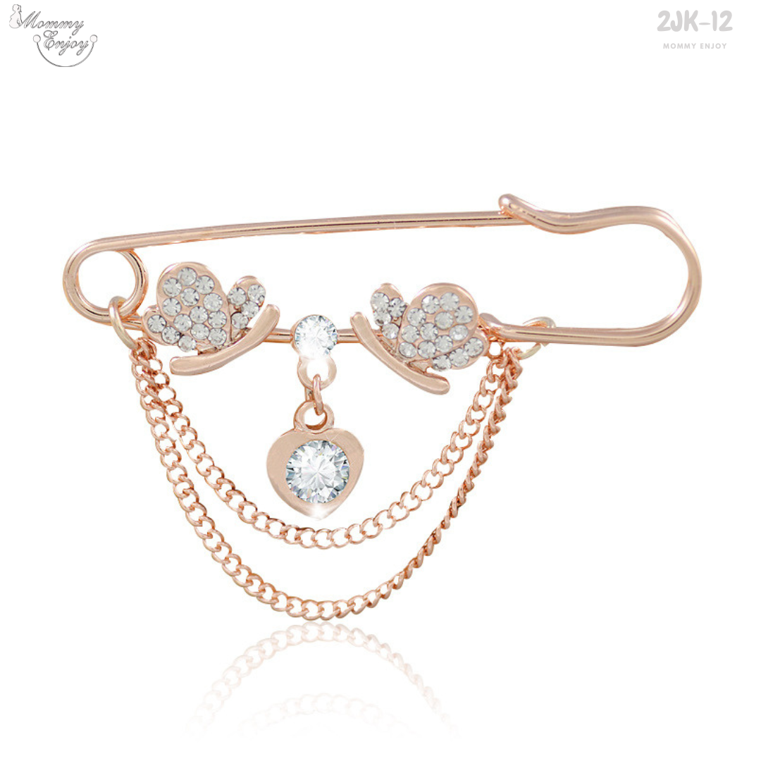 เข็มกลัดติดชุด ติดเพื่อความสวย หรือติดเพื่อความเชื่อสวยลงตัว เซตนี้ ตุ้งติ้งสวยมากค่ะ