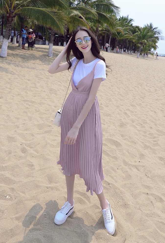 เอี๊ยมกระโปรงคลุมท้องยาว อัดพรีท ผ้าชีฟองเนื้อดี ด้านหลังยางยืดกระชับดูดีมากค่ะ M,L,XL,XXL