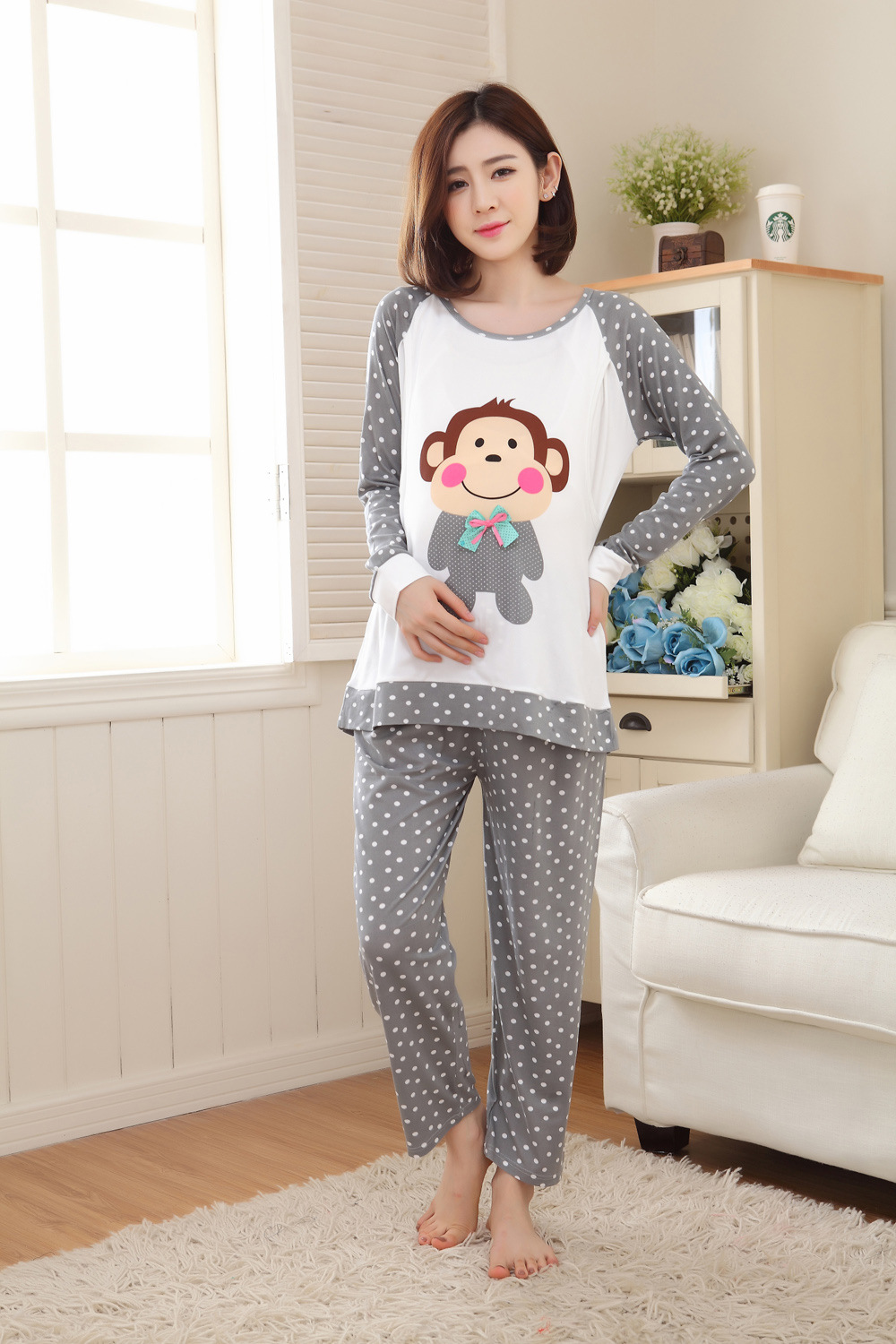 ชุดเสื้อกางเกงเปิดให้นม ลายลิงจ๋อ ชุดแขนยาวขายาว ผ้านิ่มมากค่ะ M,L,XL,XXL