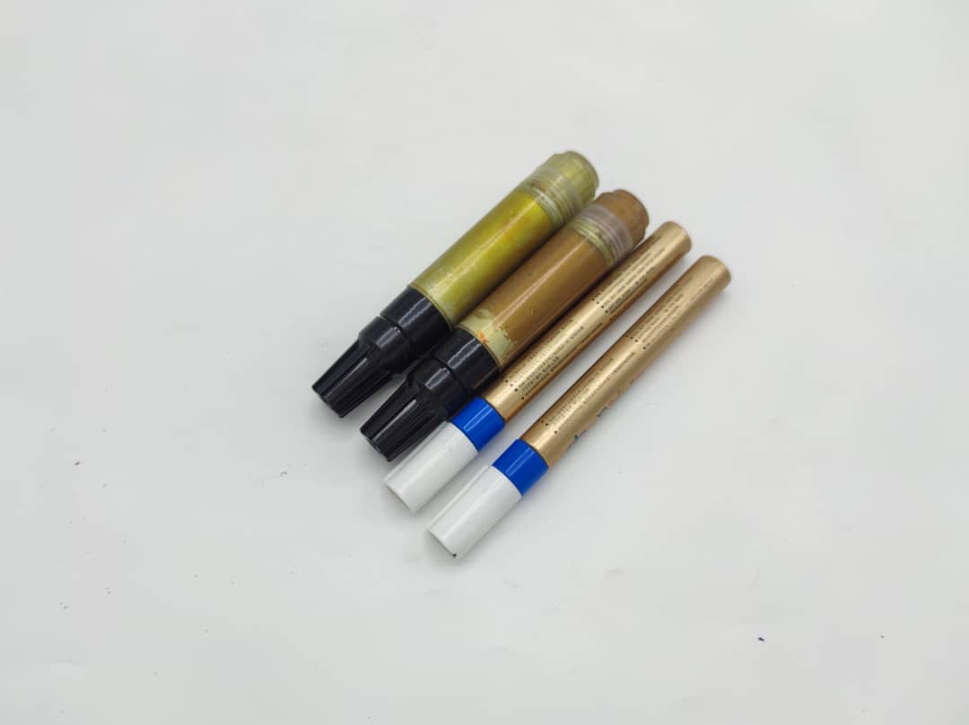 ปากกาเพนต์สีทองสำหรับงานเฟอนิเจอร์ gold pen หรือซ่อมแซมเครื่องประดับที่ปิดทอง