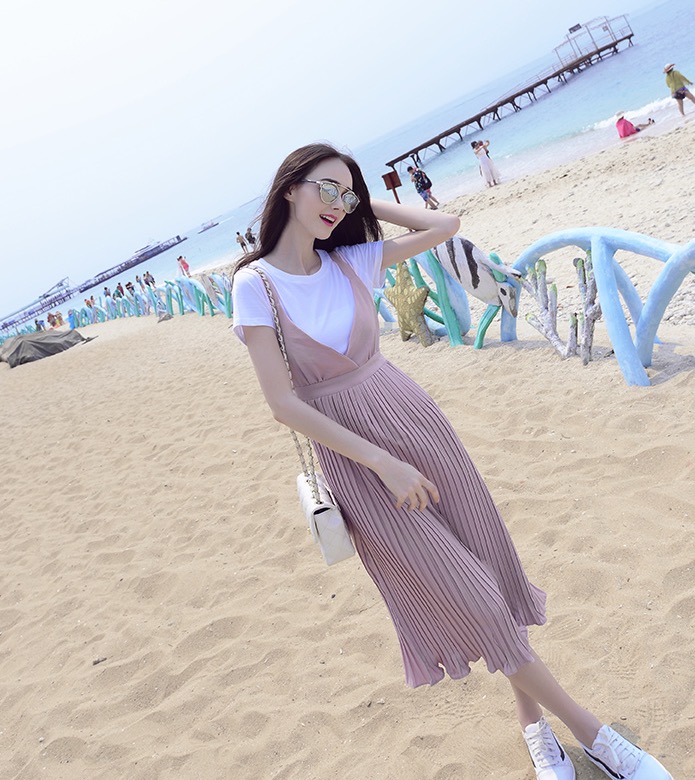 เอี๊ยมกระโปรงคลุมท้องยาว อัดพรีท ผ้าชีฟองเนื้อดี ด้านหลังยางยืดกระชับดูดีมากค่ะ M,L,XL,XXL