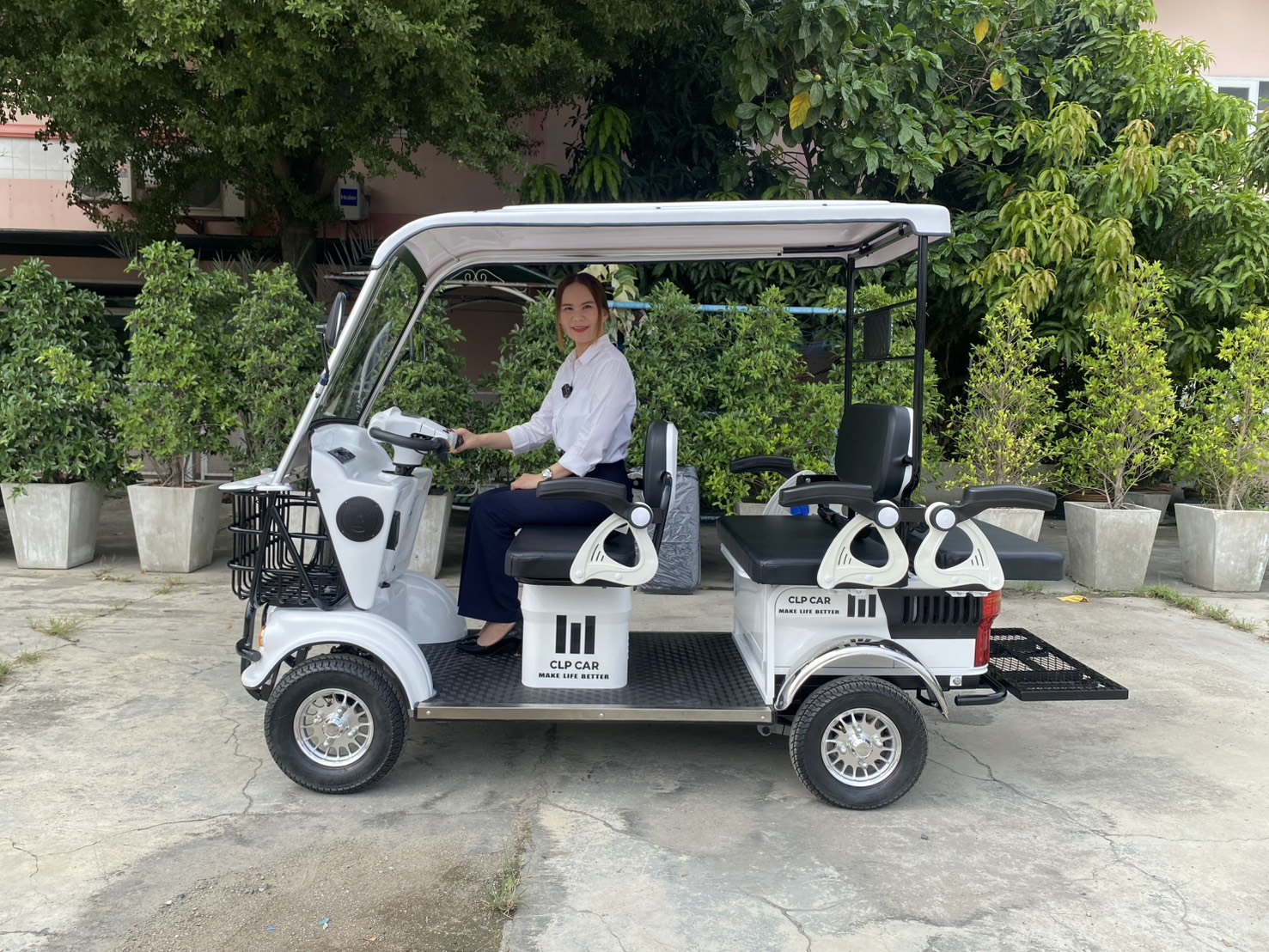 รถไฟฟ้า 4 ล้อ 6 ที่นั่ง (คนไซส์ใหญ่) รุ่น M-01ฺB BIG PLUS ยี่ห้อ CLP CAR ขับแฮนด์บิด